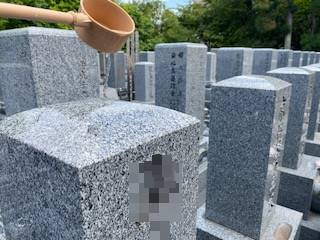 墓石の掃除